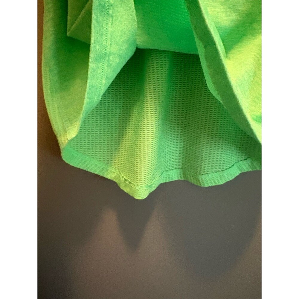 Under Armour HeatGear Tank Top Womens M Green Racerback Athletic - Picture 2 of 8